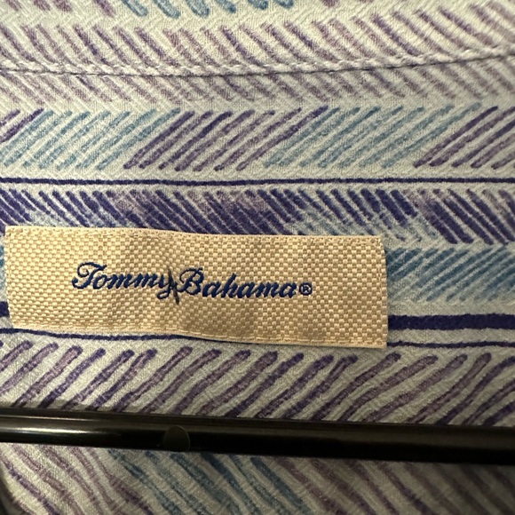 Tommy Bahama Silk Blend Striped Camp Shirt - Size Large - Picture 2 of 8